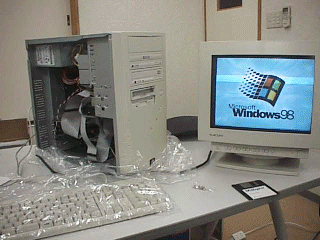 Windows98 デスクトップパソコン - デスクトップ型PC